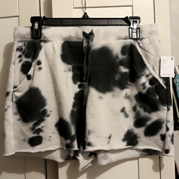 Free People Kelly Tie Dye Sweatshirt & Short Set - Picture 8 of 12